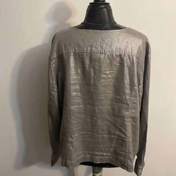 Lane Bryant Metallic Ruffled zip front Linen blend jacket, size 24 - Picture 3 of 4